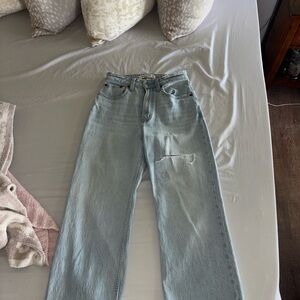 Abercrombie and Fitch the 90s Relaxed Jean High Rose Curve Love
